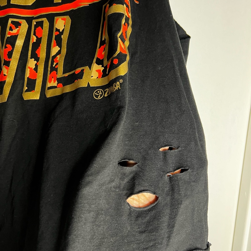 Zumba Find your Wild top-Size M/L Shirt were made with the pre cuts